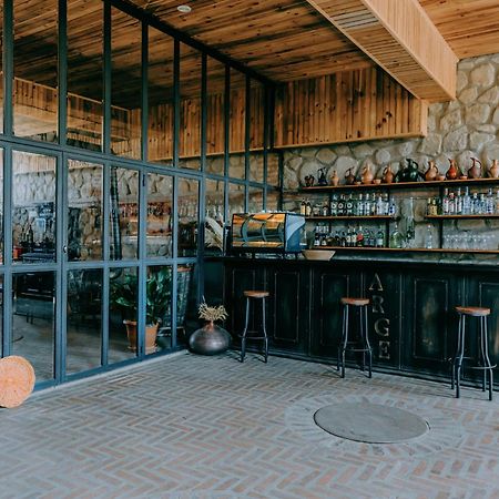 Hotel & Wine Cellar Arge テラヴィ エクステリア 写真
