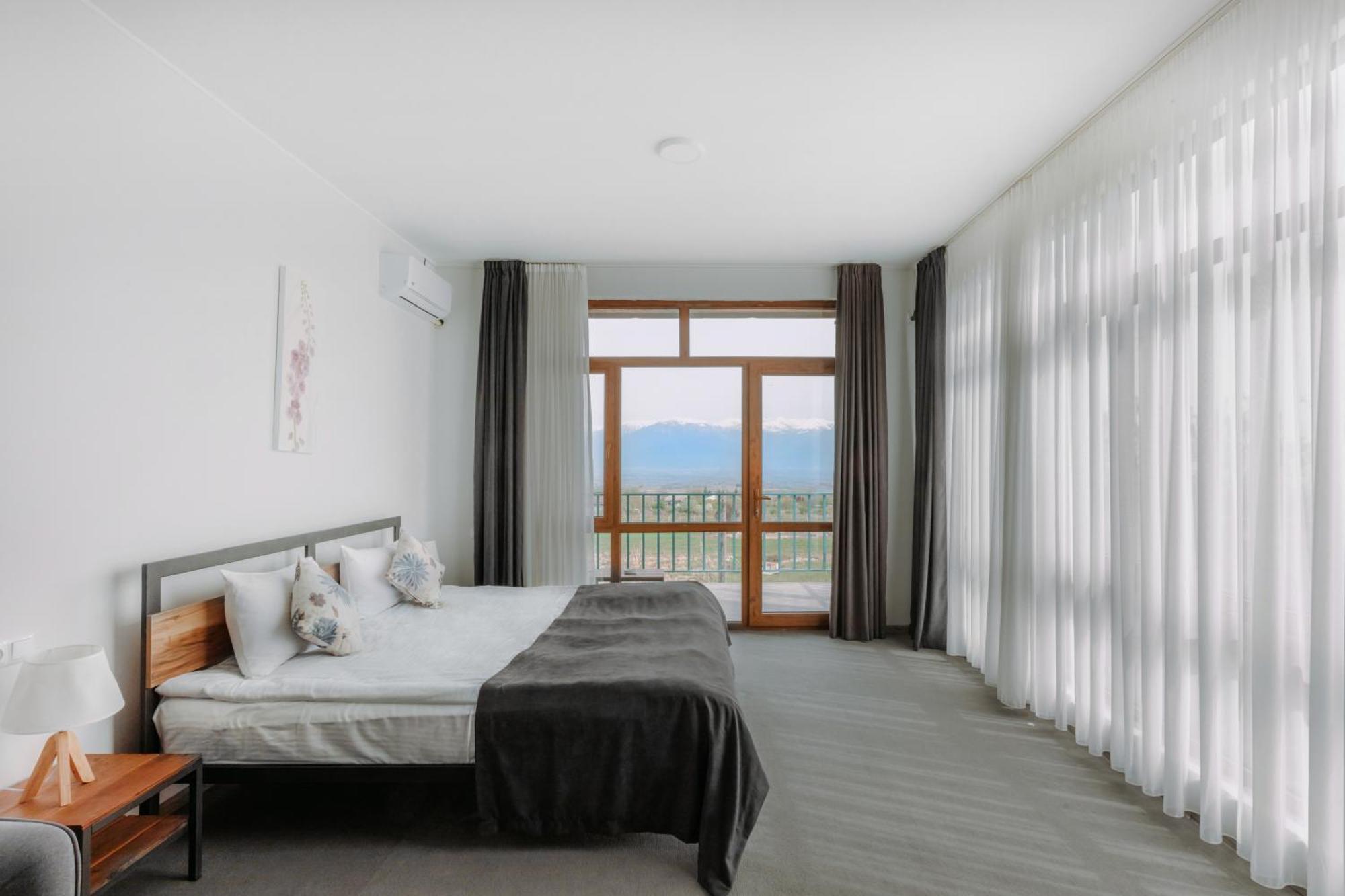Hotel & Wine Cellar Arge テラヴィ エクステリア 写真
